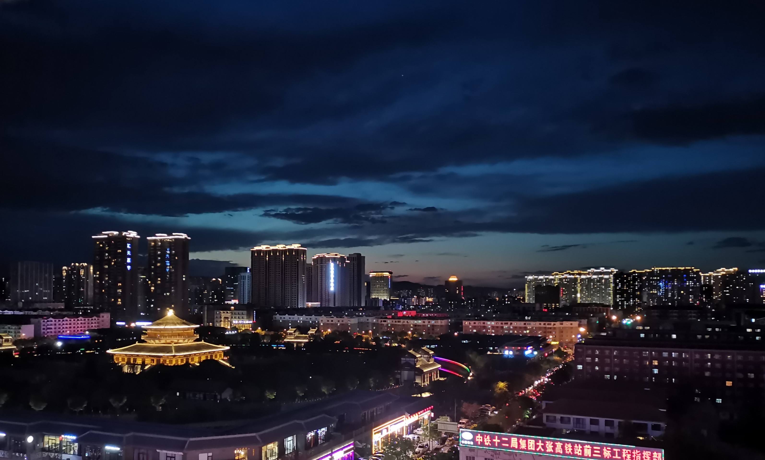 华北西部和中原北部卫星夜景图,太原晋中一体化,包头大同很强大