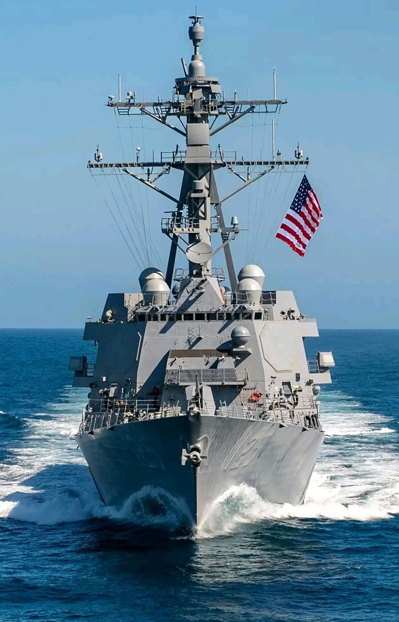 伯克i/ia型驱逐舰虽然有四个天线阵面,但spy-1d作为无源相控阵雷达