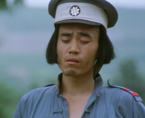 梁家辉开拖拉机,刘德华被扇耳光:真正的农民,就是这样吗