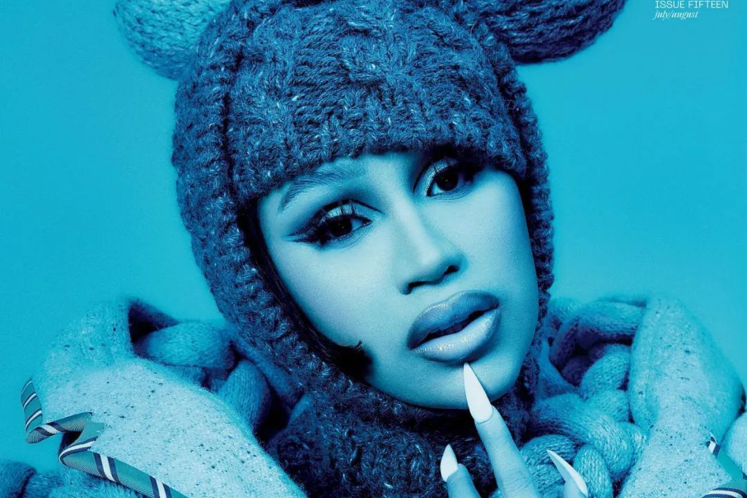 cardib登上新加坡版vogue封面