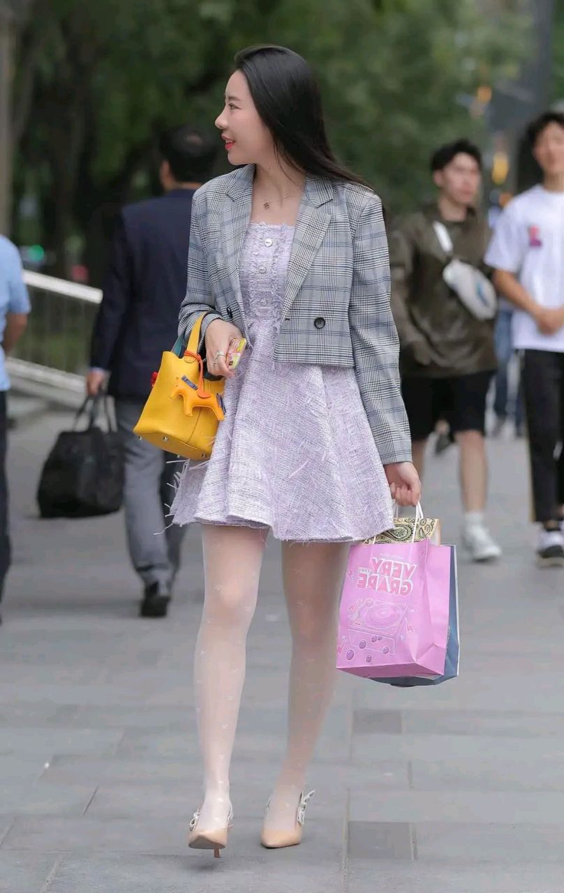 美拍197#美女# #时尚街拍# #我要上热门