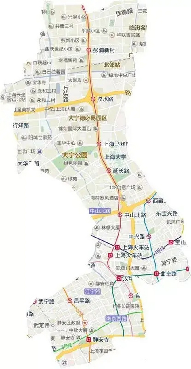 黄浦区是老黄埔 卢湾 南市,周边都是市区,可以说是上海中心的中心