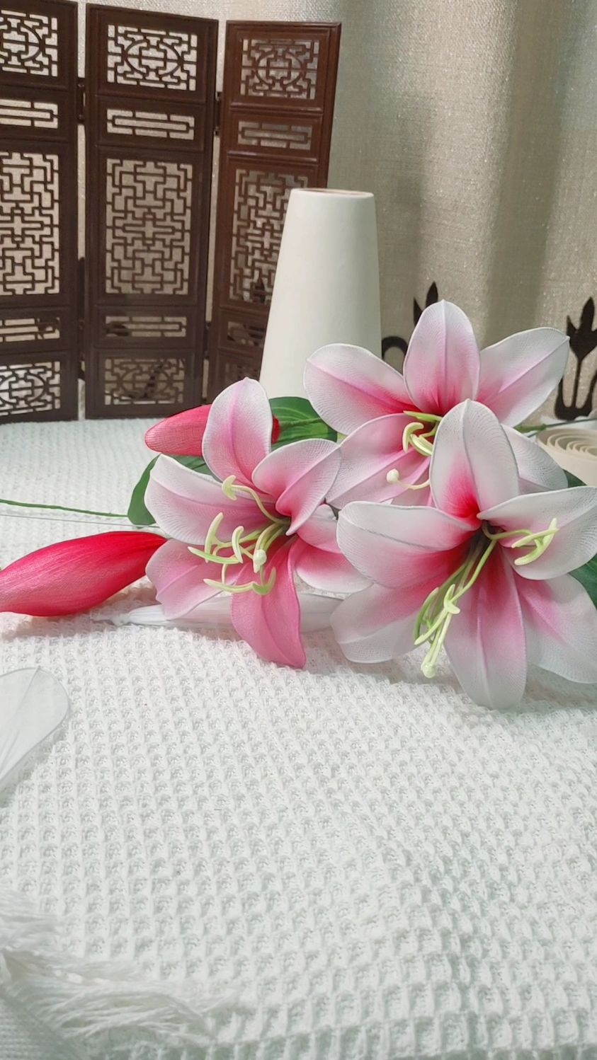 手工丝网花百合