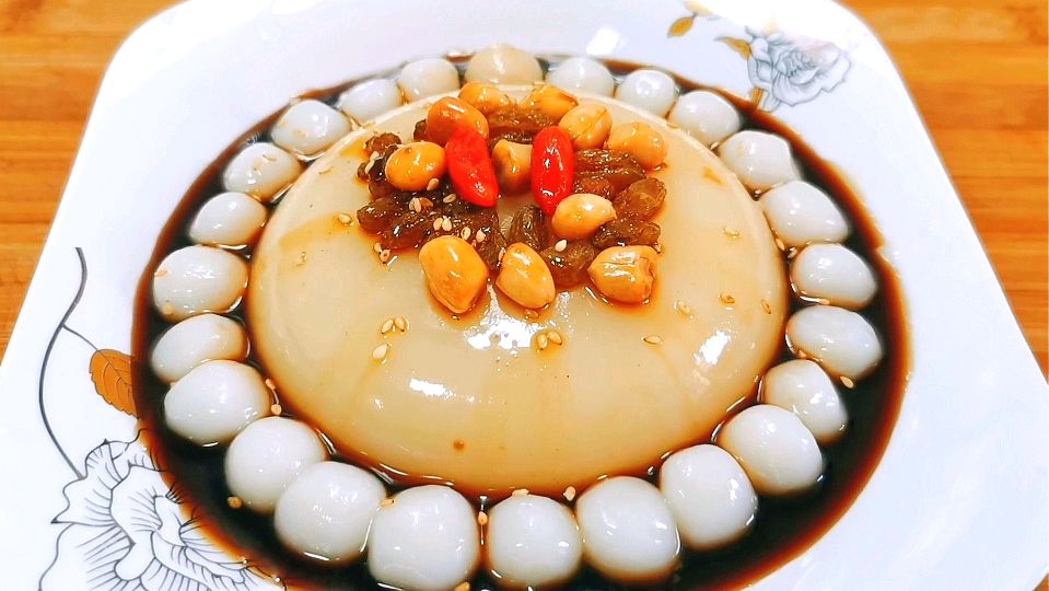 四川街头热卖的特色小吃,凉糕的制作方法,夏季消暑甜品