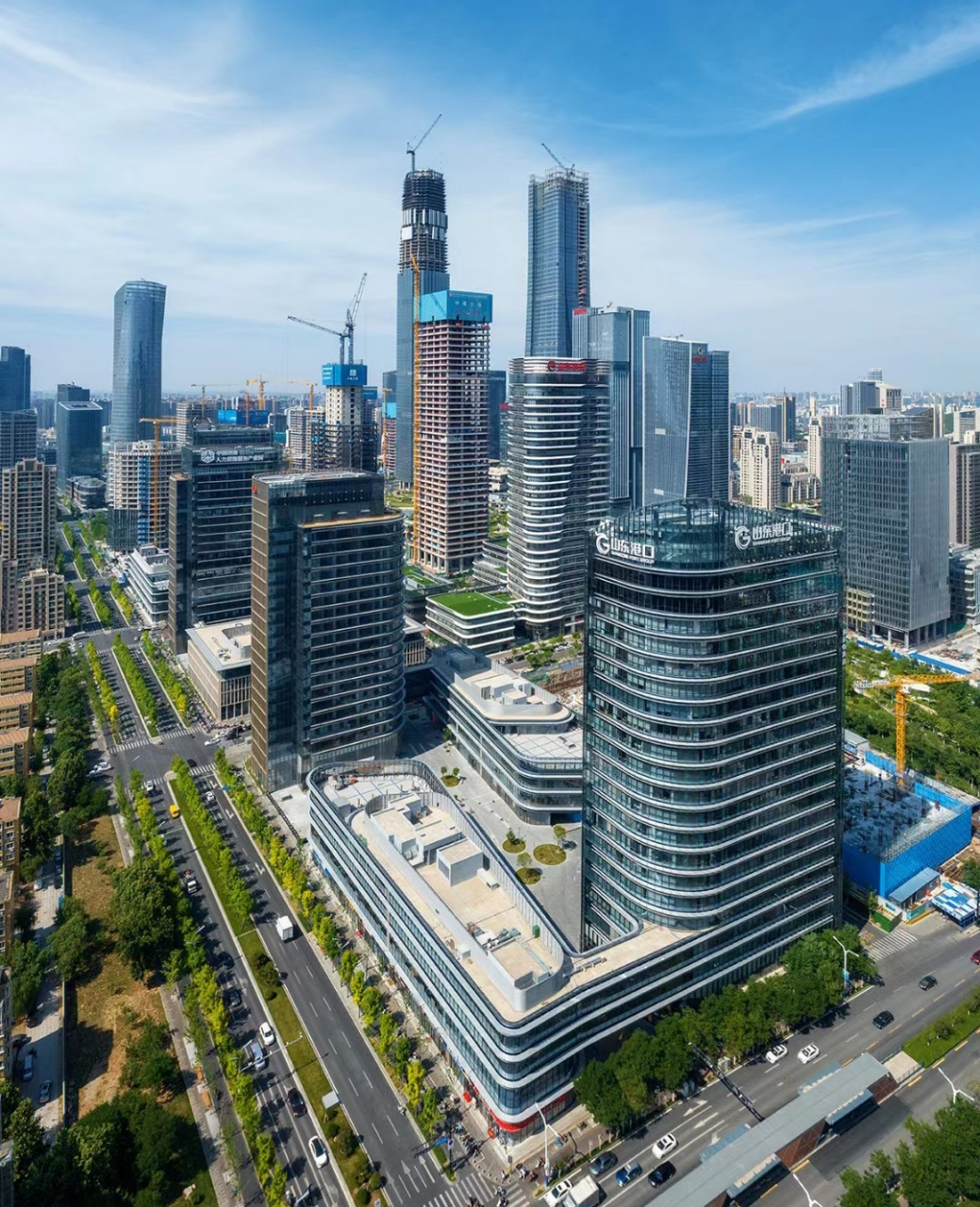 无人机航拍济南cbd(中央商务区),真的很震撼  济南cbd位于济南市东部