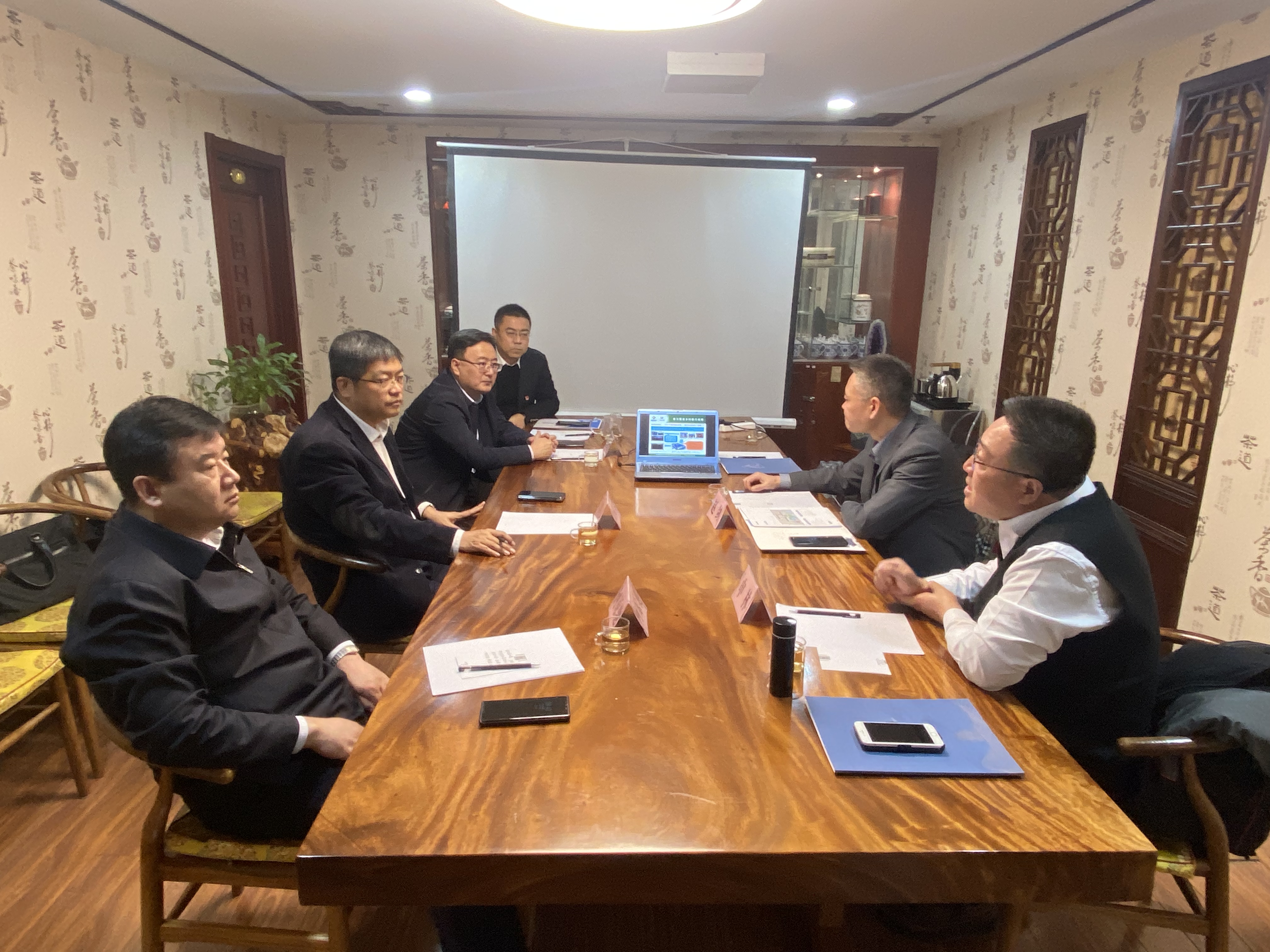 法库县委书记刘阳春在京专题交流中合万家乡村振兴项目推进计划