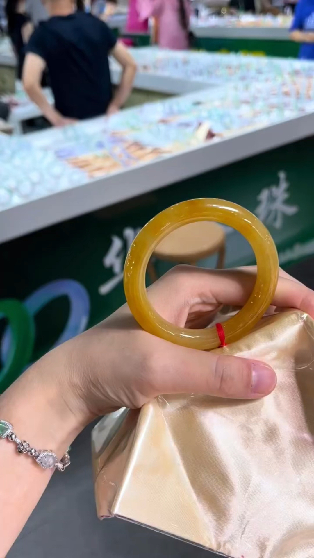 翡翠鸡油黄翡手镯分享!