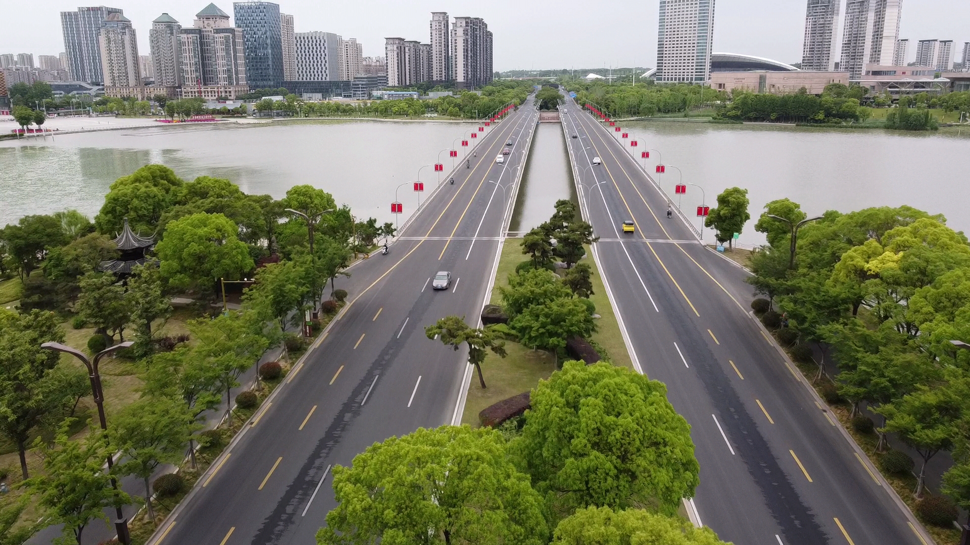 文昌路是贯穿扬州城东西向的中轴线,请俯瞰文昌西路