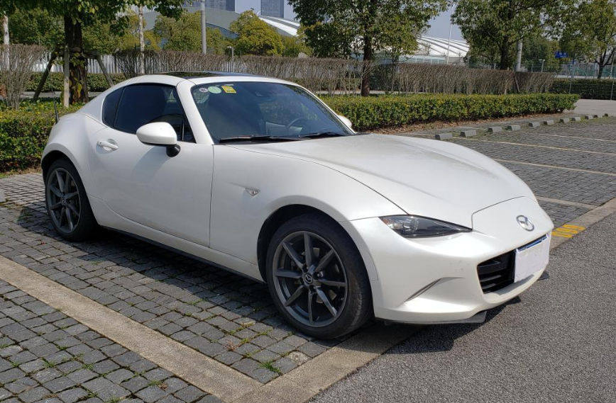 马自达mx-30,设计都是豪华级别的,受年轻人喜欢