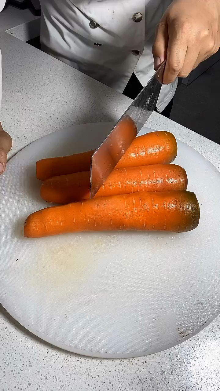 萝卜条切法图解图片
