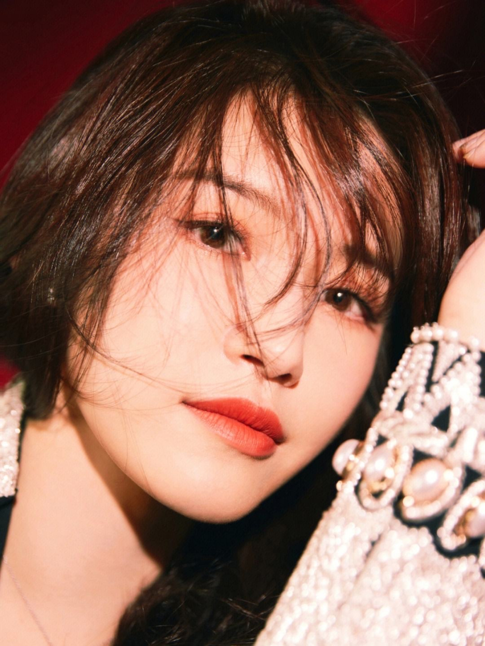 苏青,1989年7月5日出生于湖南省衡阳市,中国内地女演员,歌手.