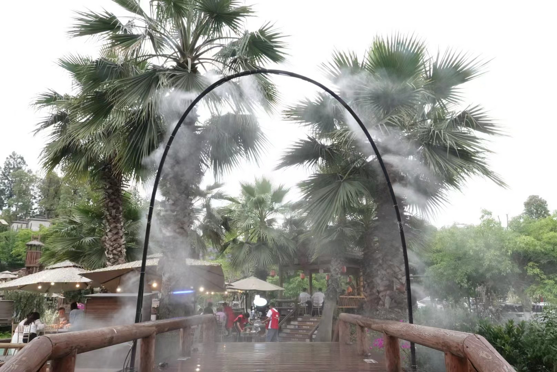 "玛歌庄园沸腾小镇"参观学习.