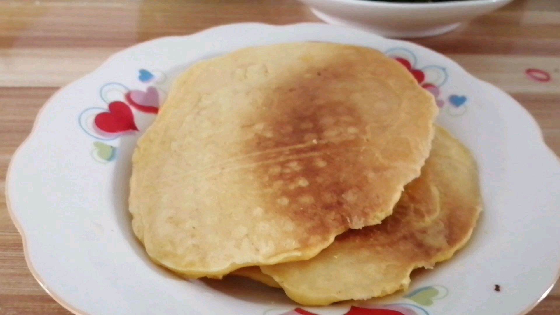 玉米饼用电饼铛也能做,香甜可口粗粮适合减肥