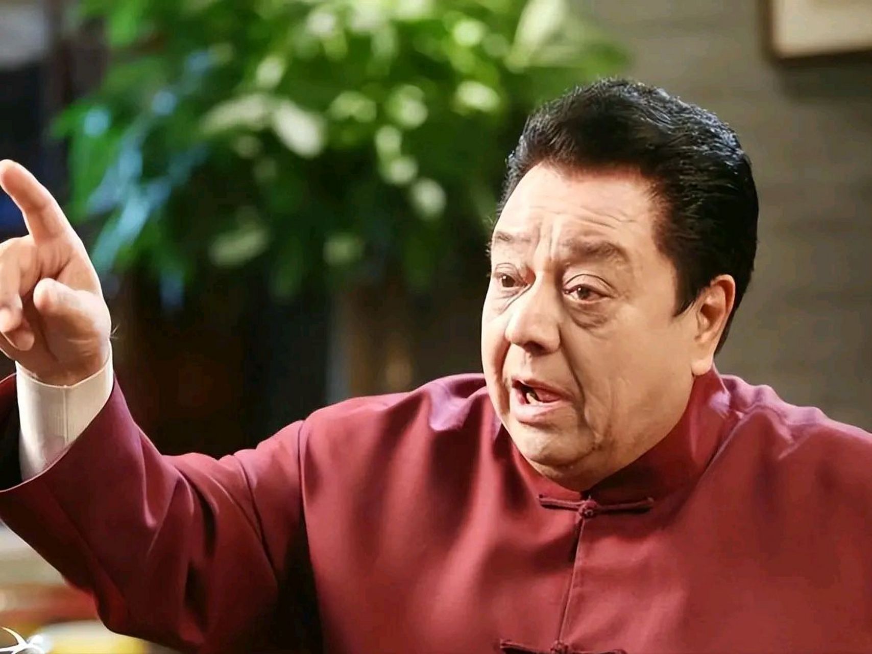 相声演员石富宽说,在我们相声界,尊老爱幼做的最好的,就是李金斗  我