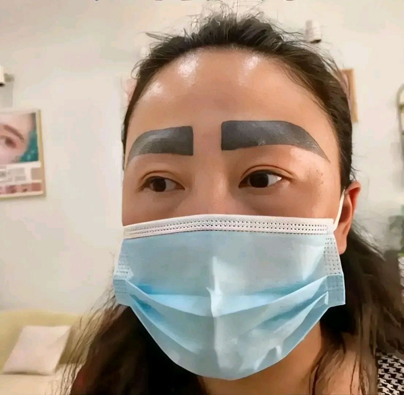 近日,浙江的杨女士遇到了一件糟心事,去美容店纹眉