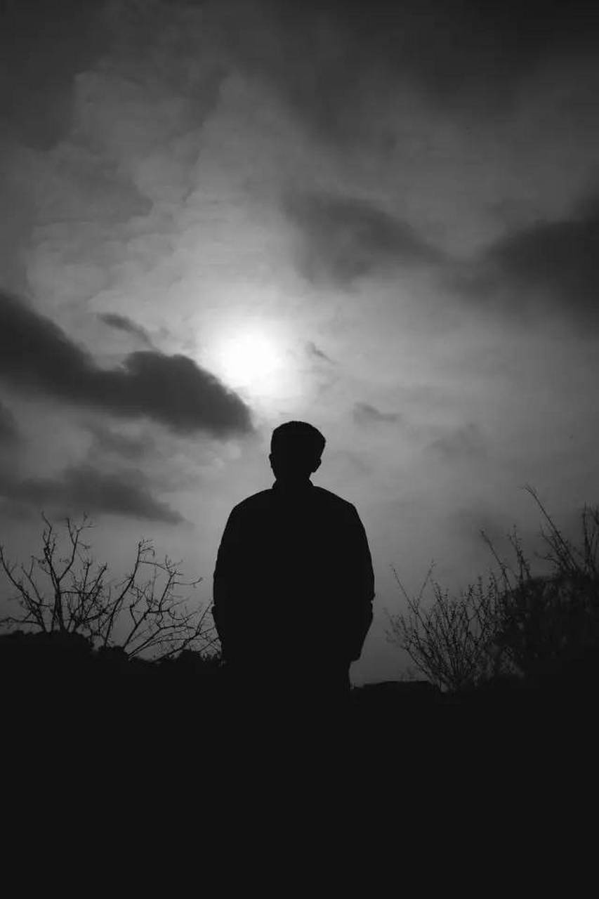 上了一天班,累了一天,回到家赶紧洗衣做饭打扫卫生,去接孩子.