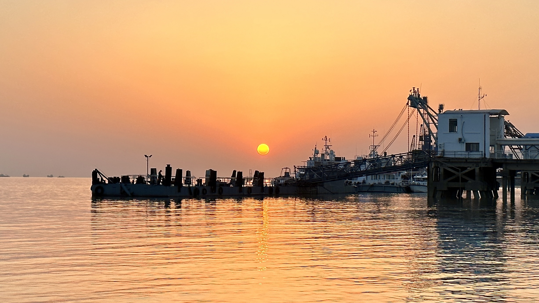 堡镇码头日落 #上海崇明岛#  #看见不一样的风景