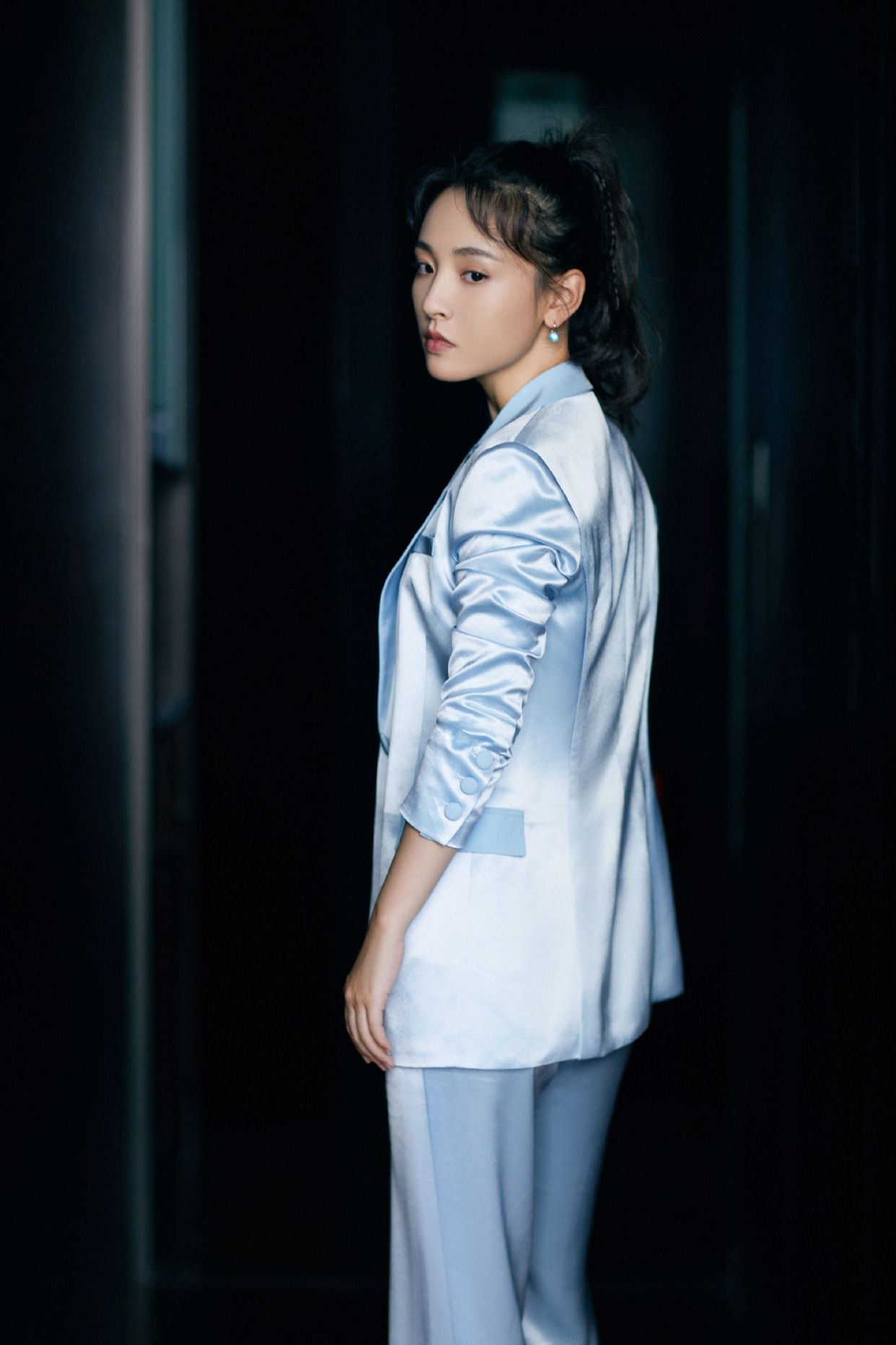 明星写真美图|吴倩