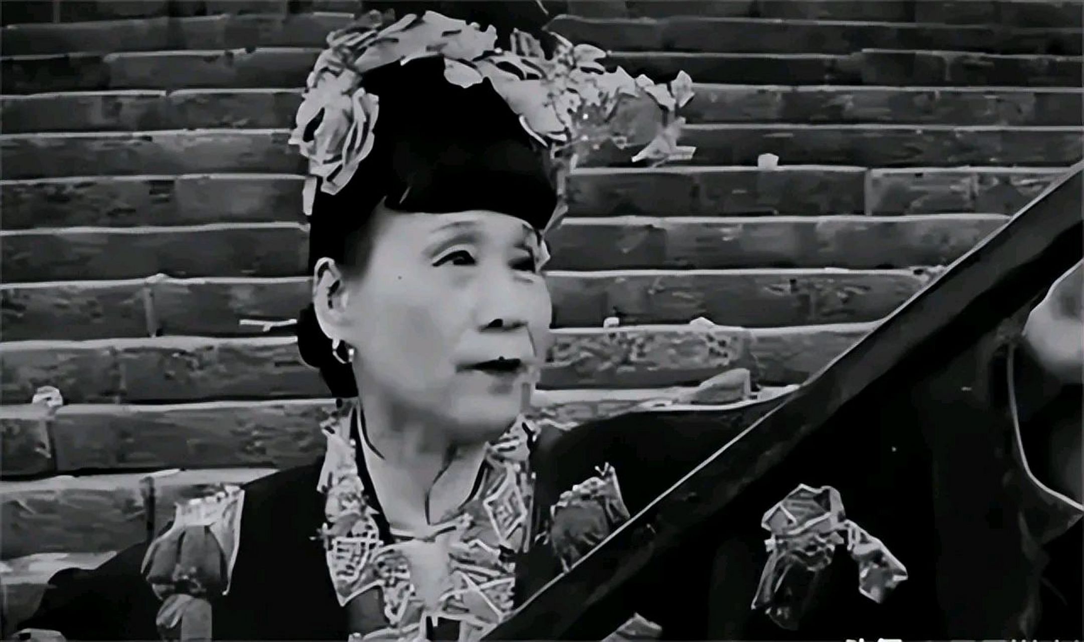 她是乡村的女王——晁正坤 晁正坤,被誉为"最牛村妇"的代表人物,以其