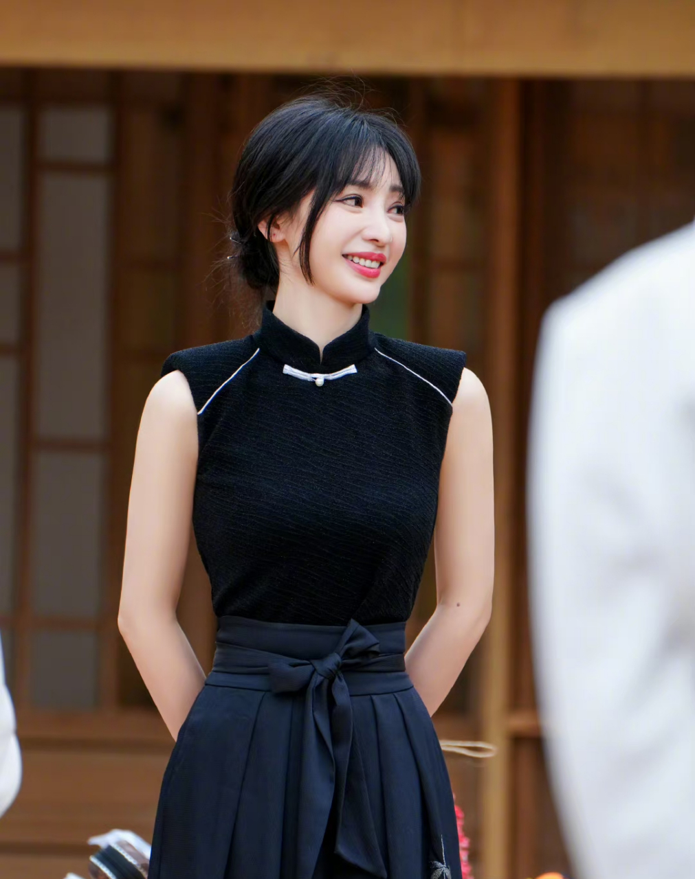 这件绿色衣服好好看#柳岩