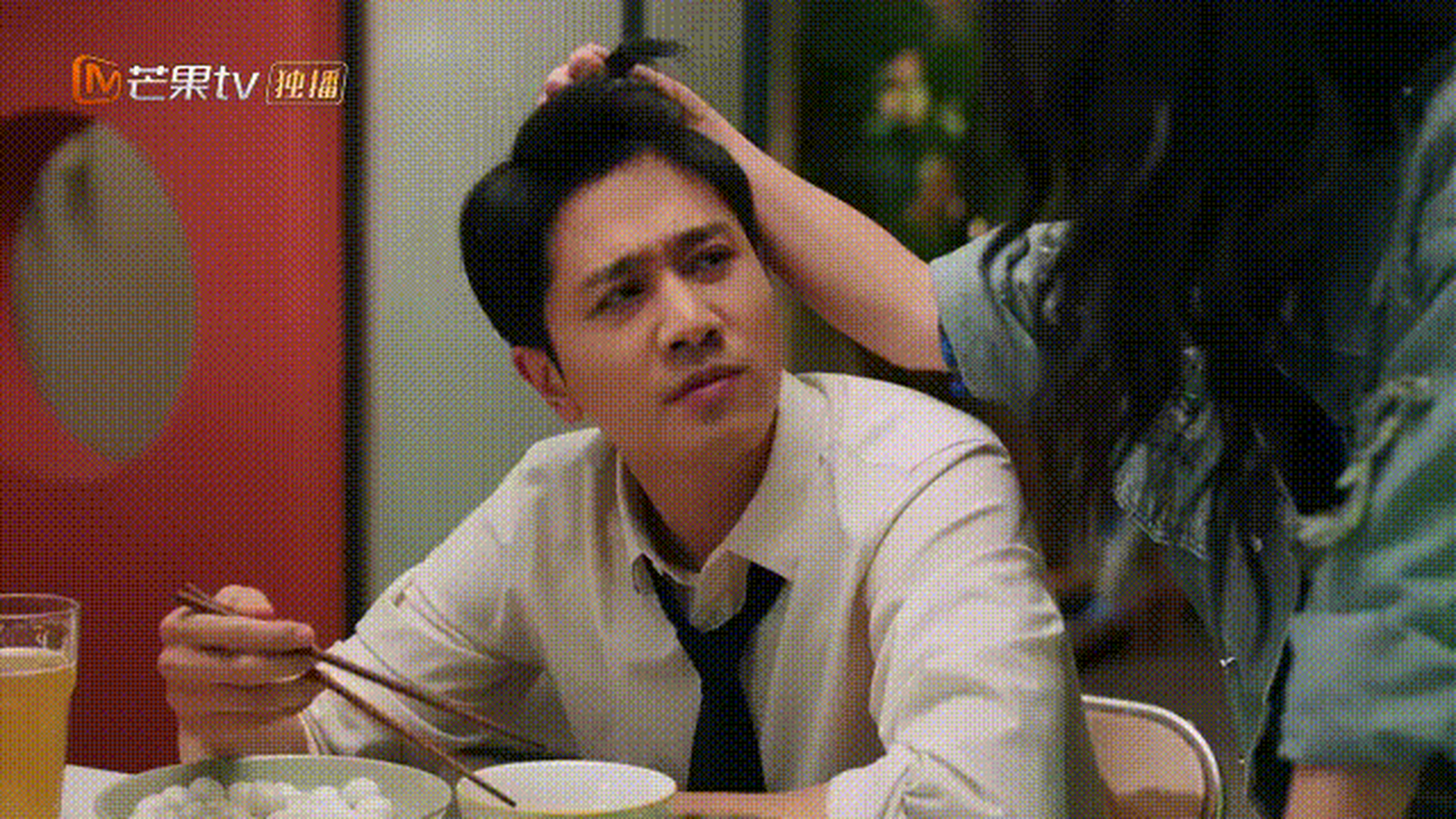 黄晓蕾姐姐干的漂亮,彭冠英你小子也有被薅头发的一天啊.