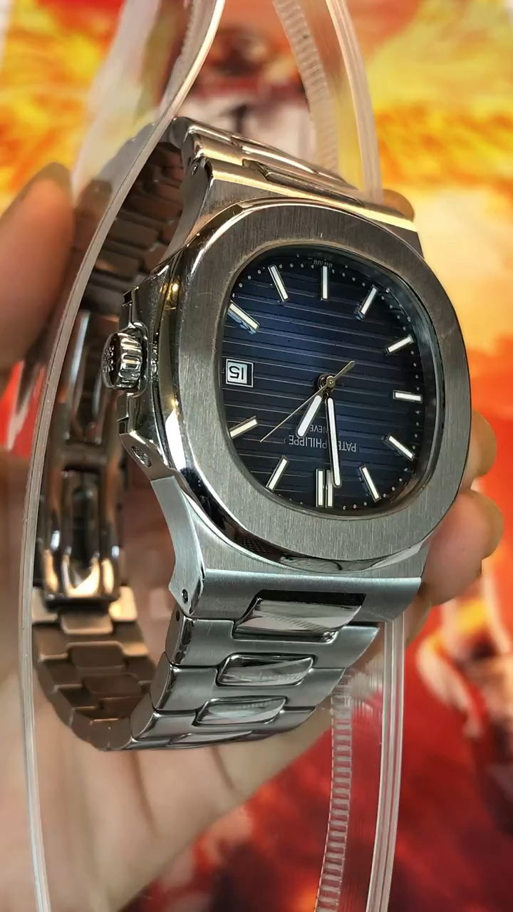 手表#百达翡丽鹦鹉螺系列,带手上手手视觉效果!