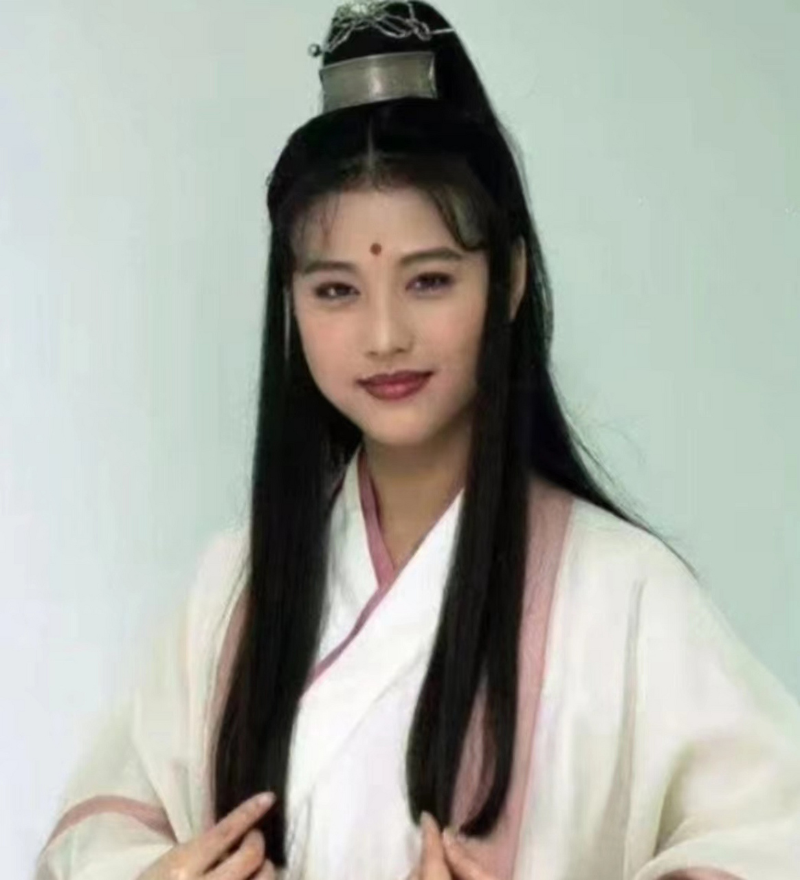 周海媚和高圆圆 ,谁才是你心中最美周芷若呢?