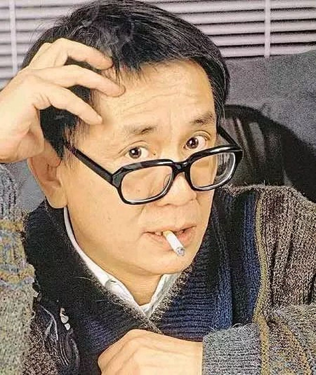 词曲作家黄霑说,我有两个姐姐,都比我的妈妈年龄大