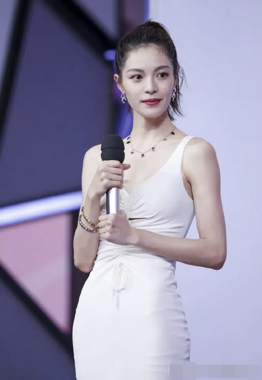 苗苗钟楚曦同框,惊呆了!