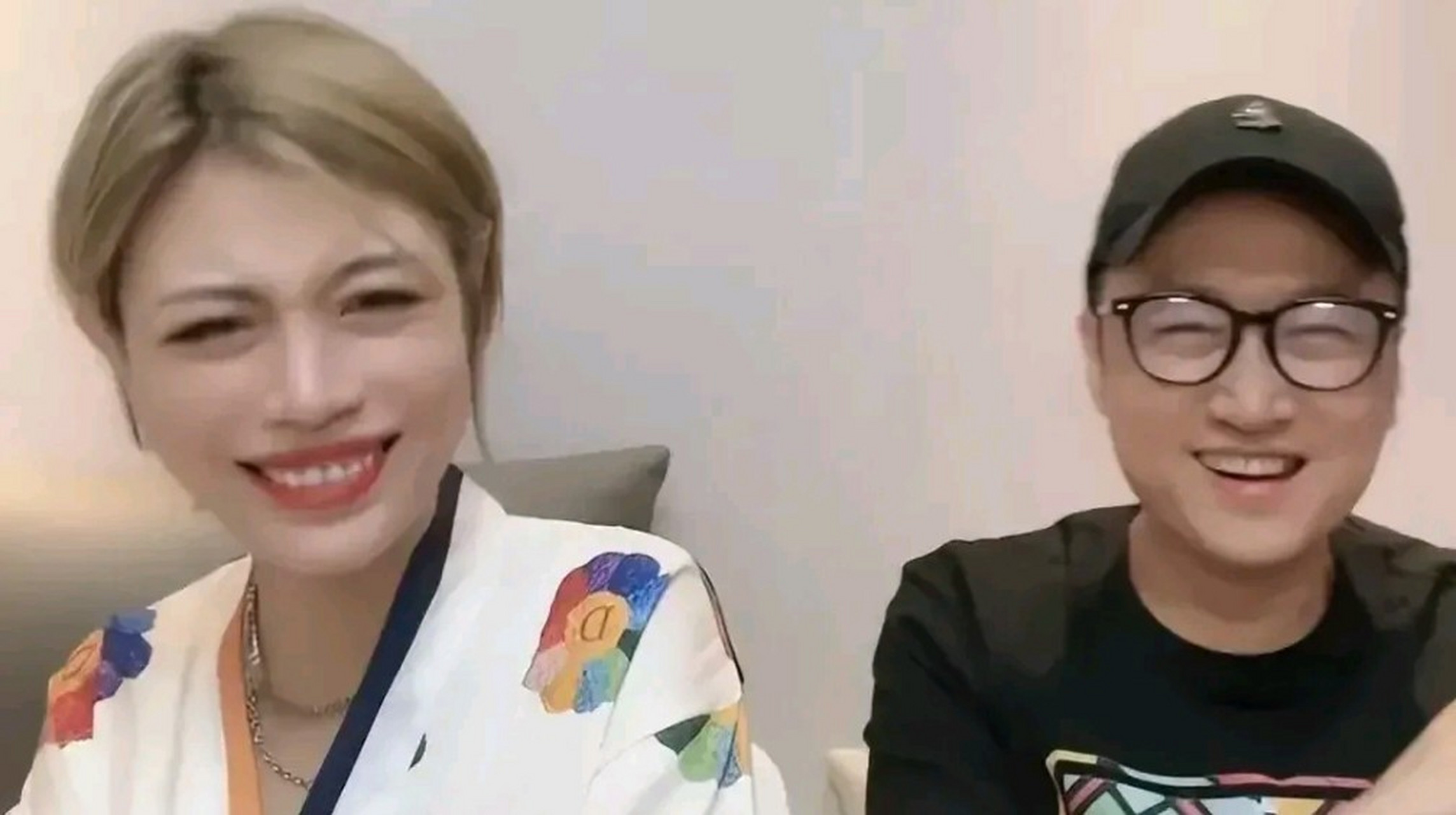 身价超10亿的汪峰,四任妻子个个貌美如花,章子怡竟是最不起眼的  汪峰