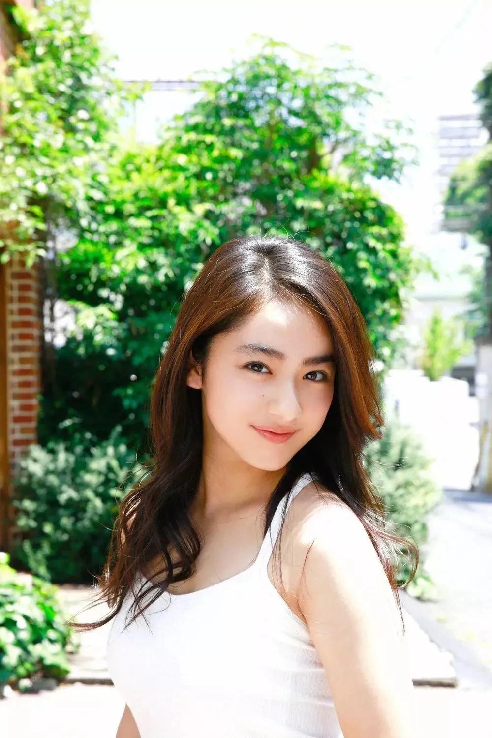 95后美少女平祐奈,娇俏迷人,令人怦然心动