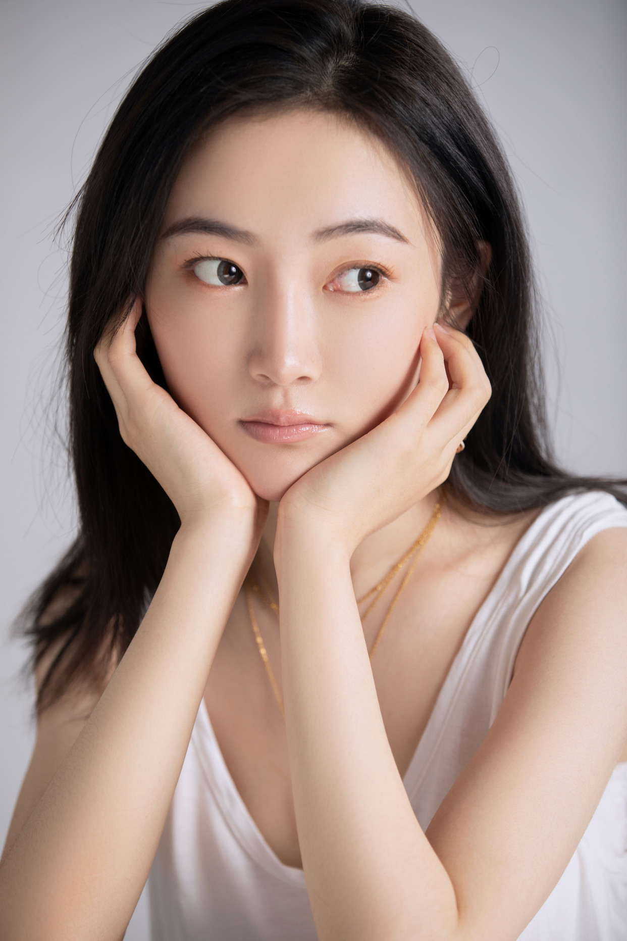 高级质感情绪写真!让人心动的小姐姐