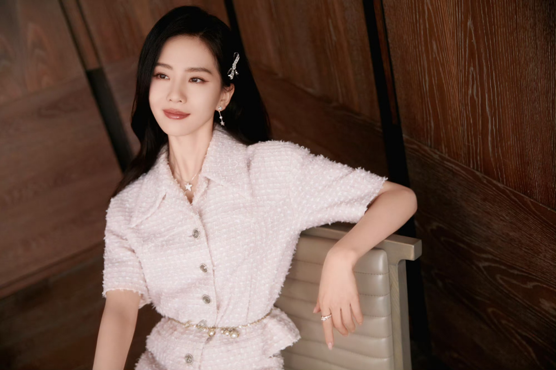 刘诗诗出席活动真仙女