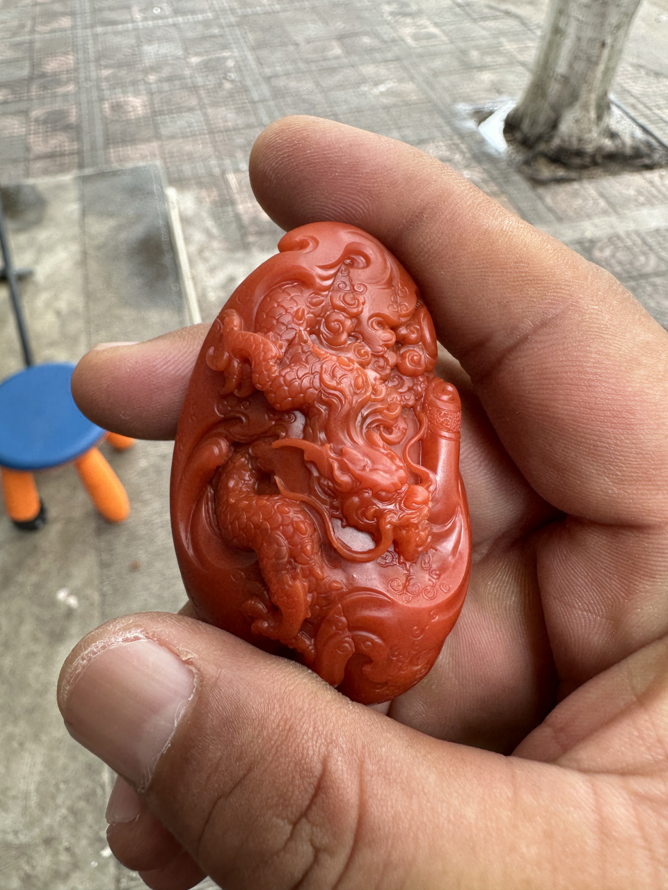 原矿保山南红,东山五岔路锦红大龙手把件