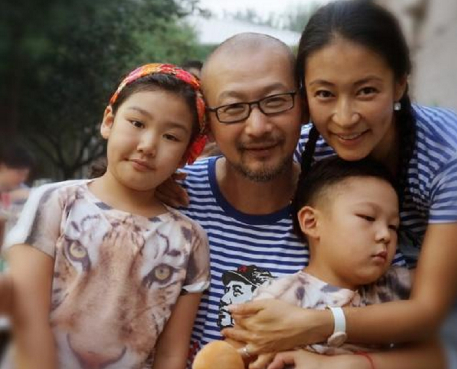 马伊琍和管虎谈恋爱时,丝毫不示弱:"凭什么我就该回家洗衣做饭.