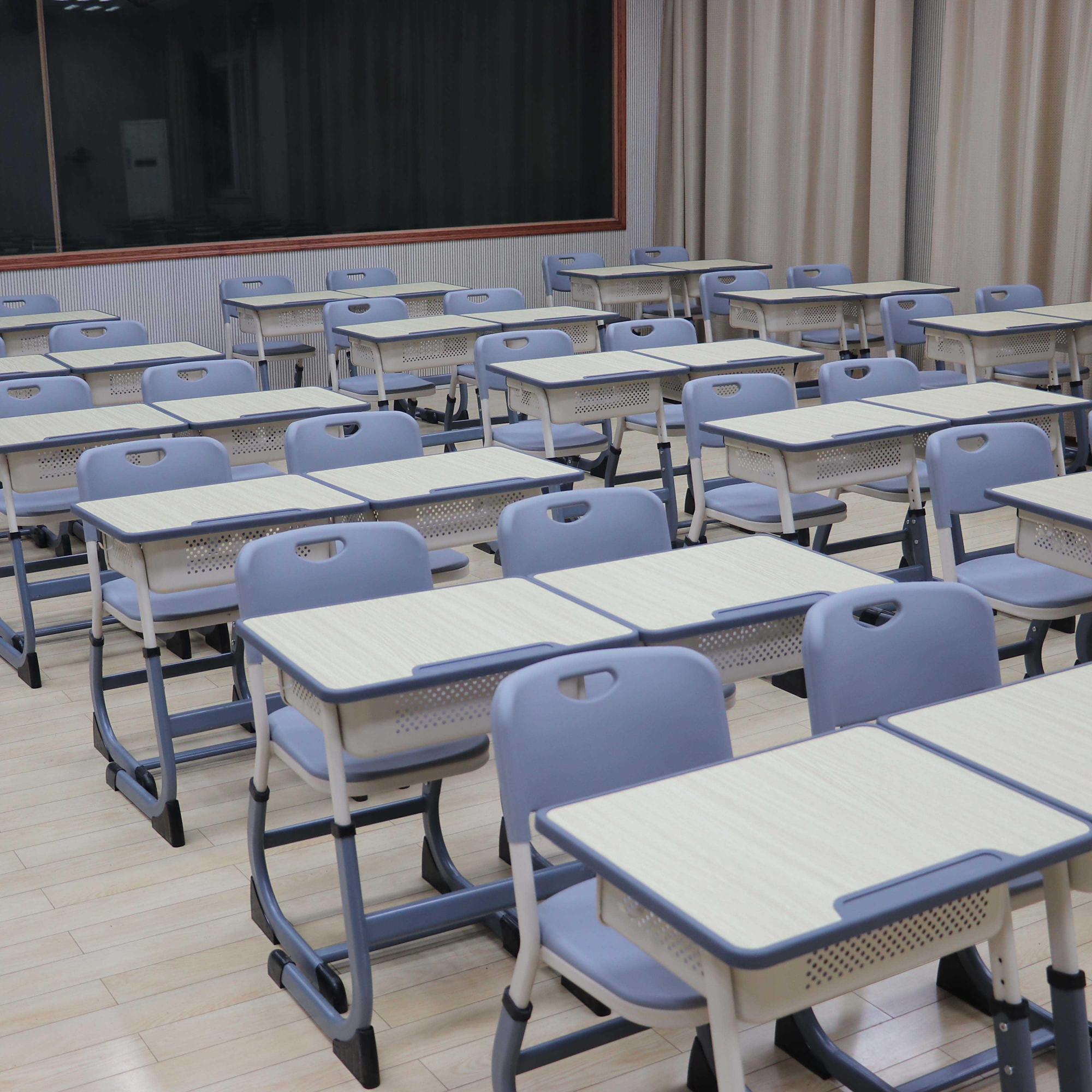 "认识1米"之双人课桌vs单人课桌