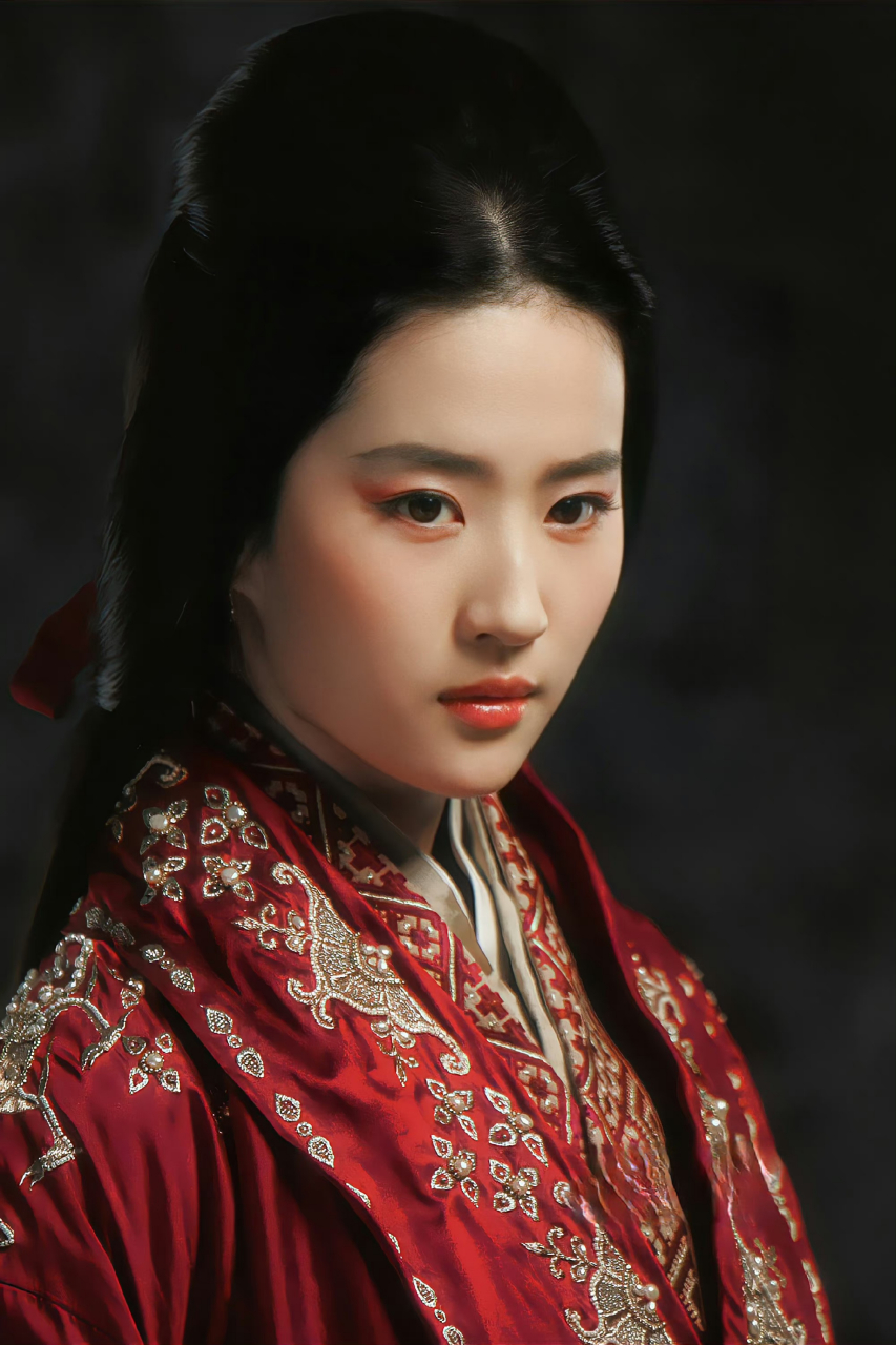 刘亦菲皇后凤袍