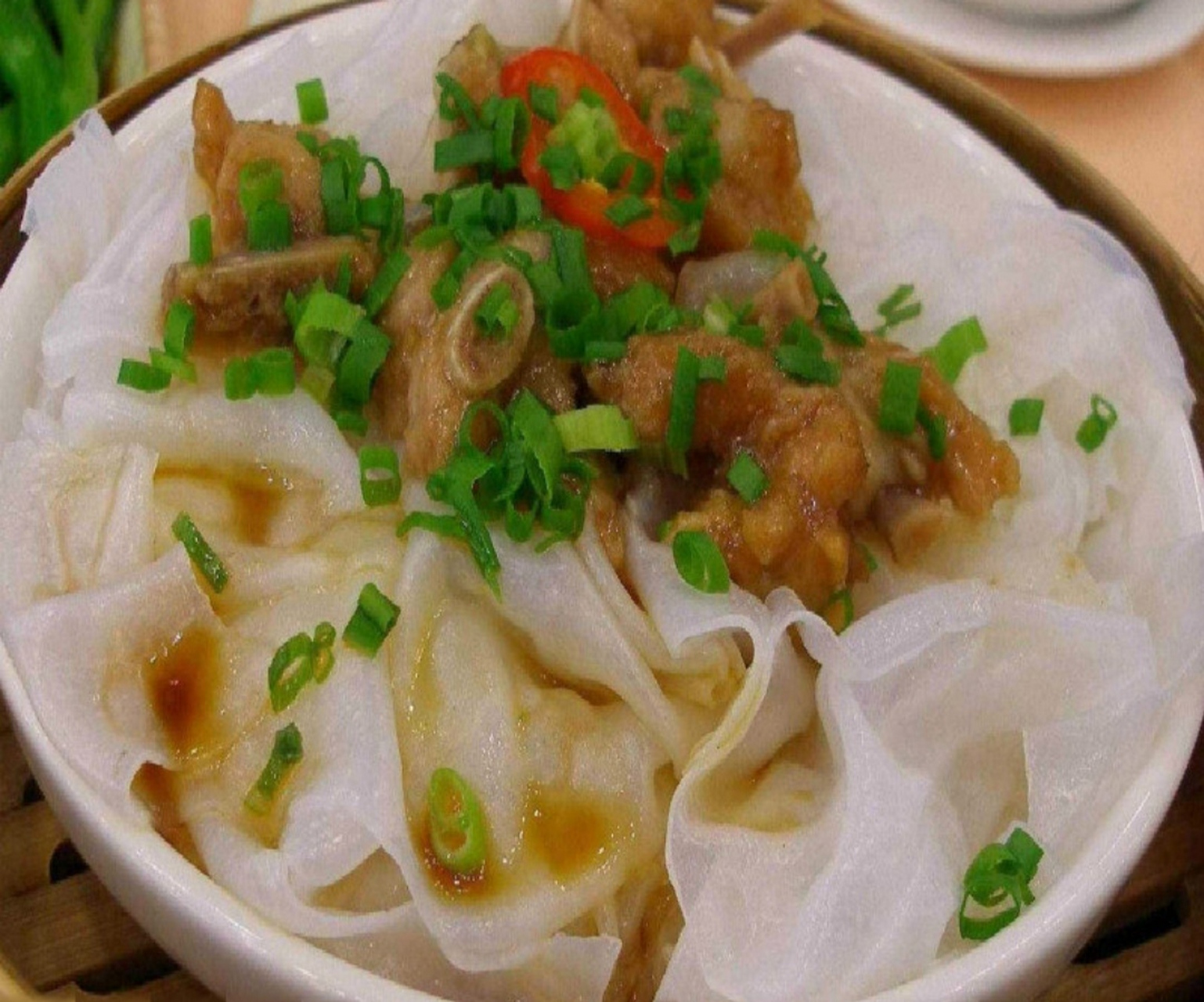 佛山顺德十大美食(八)陈村粉#享佛山#   陈村粉,是广东省佛山市顺德区