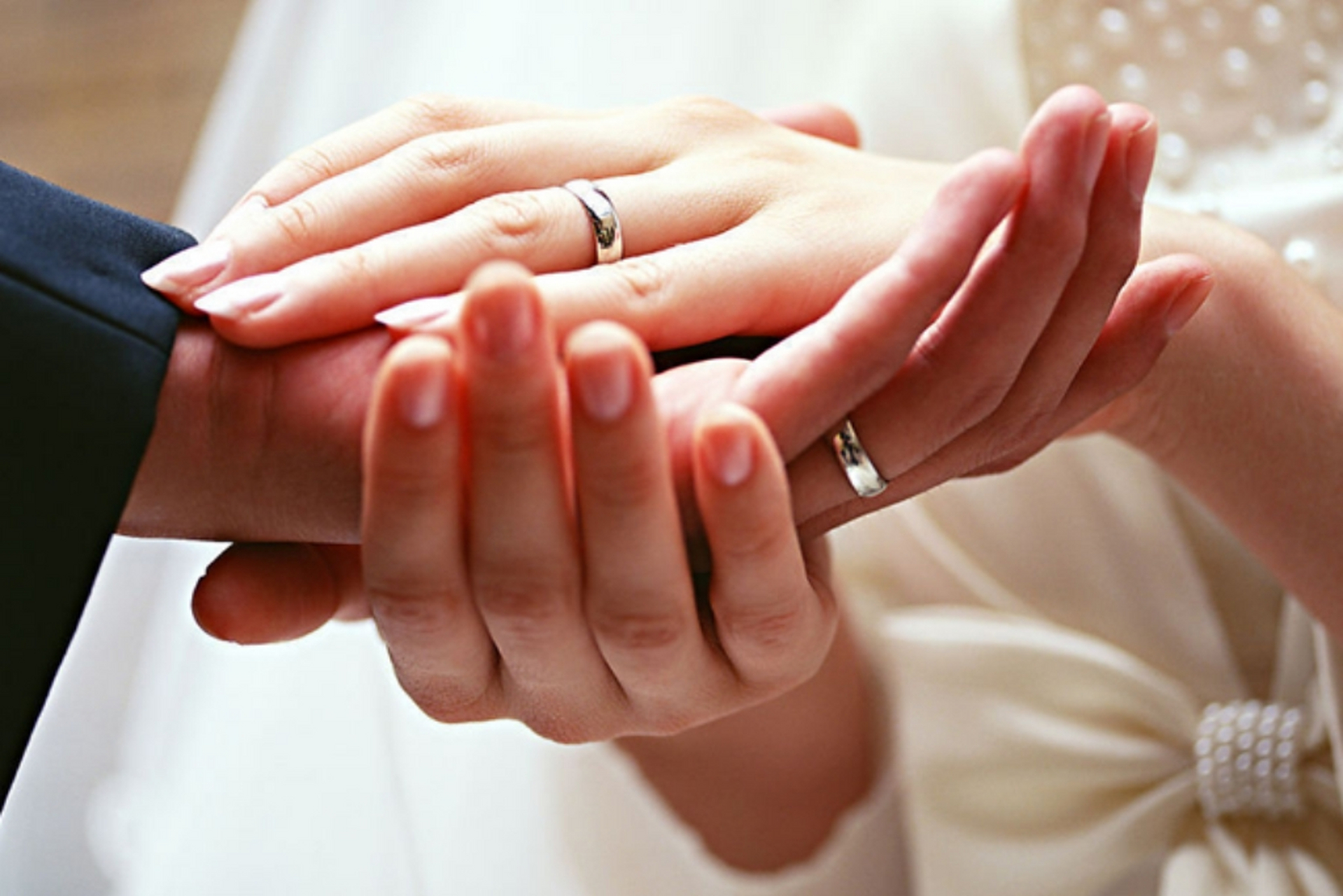 新时代婚姻,男方家庭的双重标准引发热议!