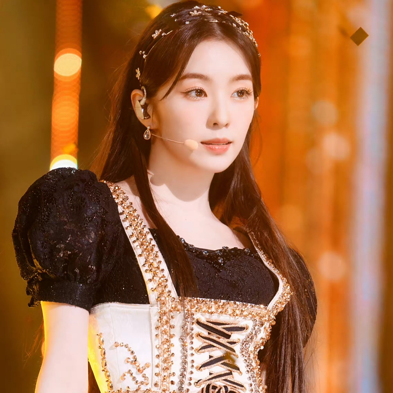 裴珠泫#明星出圈的穿搭# #娱乐八卦一起聊# #综艺咖明星