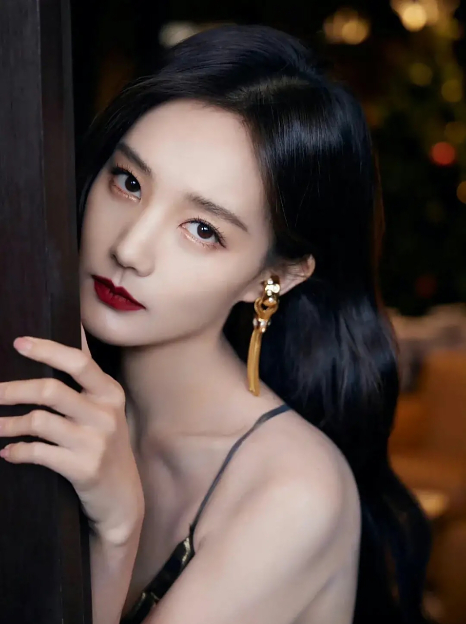 李一桐美照,好像比以前丰满了不少!