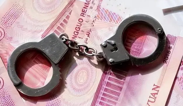 纪实:小官巨贪张标:敛财4000万,改名换姓只为娶"小老婆"