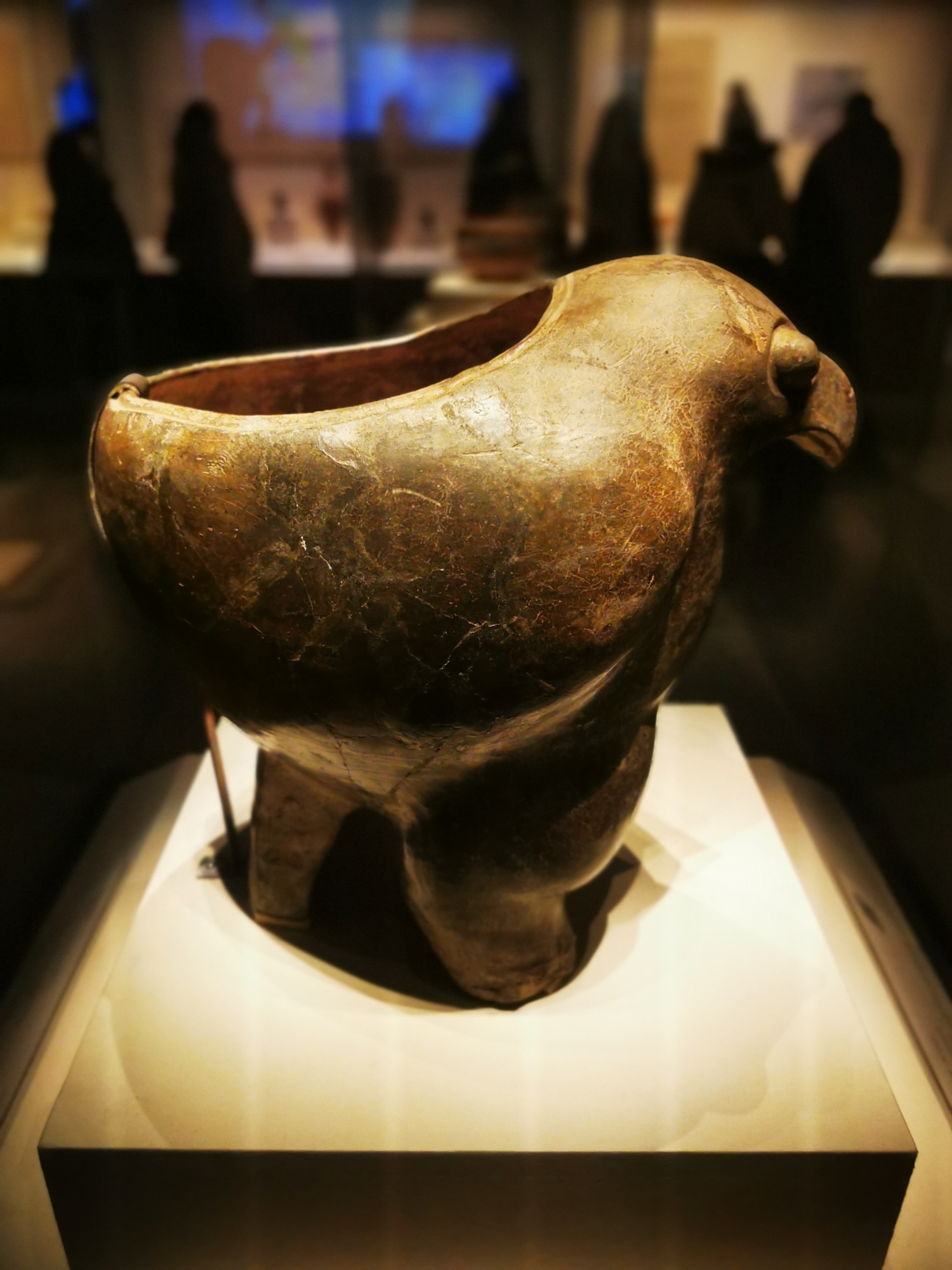 鹰型陶鼎,一只萌萌的小鹰带你感受仰韶文化的魅力