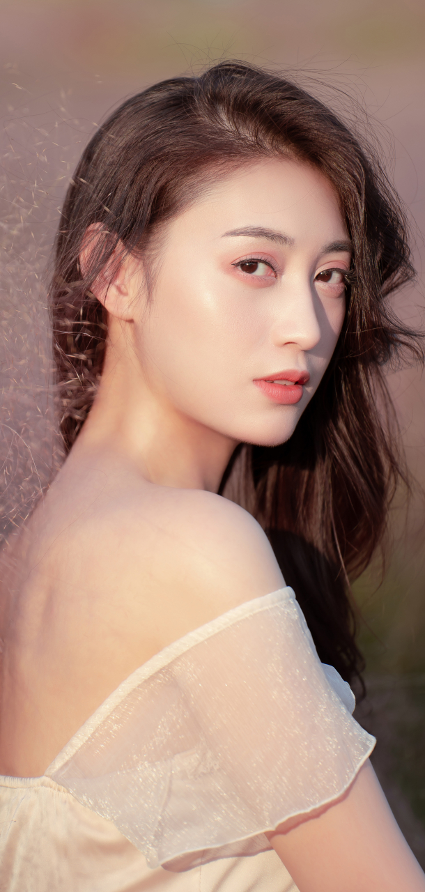 极品美女模特"谭乔尹"