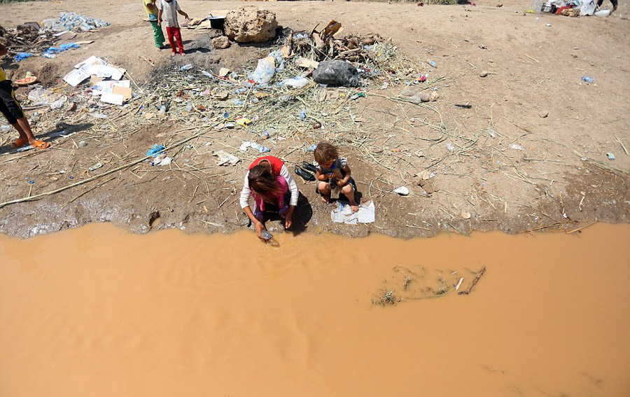 资源匮乏的加沙,在巴以冲突的危局下,数百万民众该如何面对?