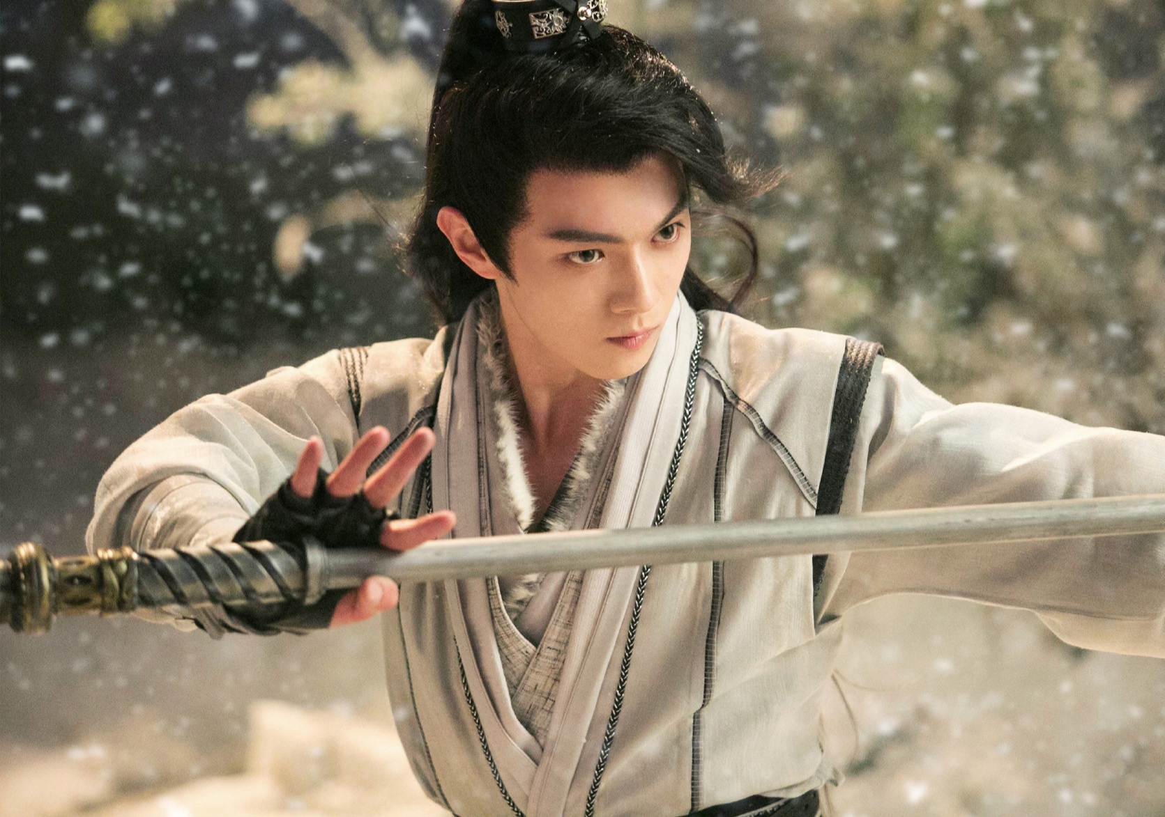 《雪鹰领主》:三位女主,三种结局,余靖秋圆满,姬容罪有应得!