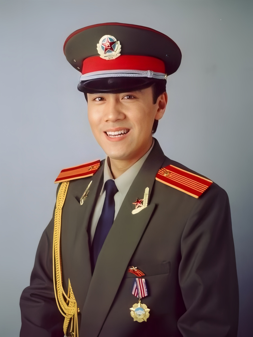 蔡国庆80年代的情怀,一个年代的潮流,年轻时绝对的男神.