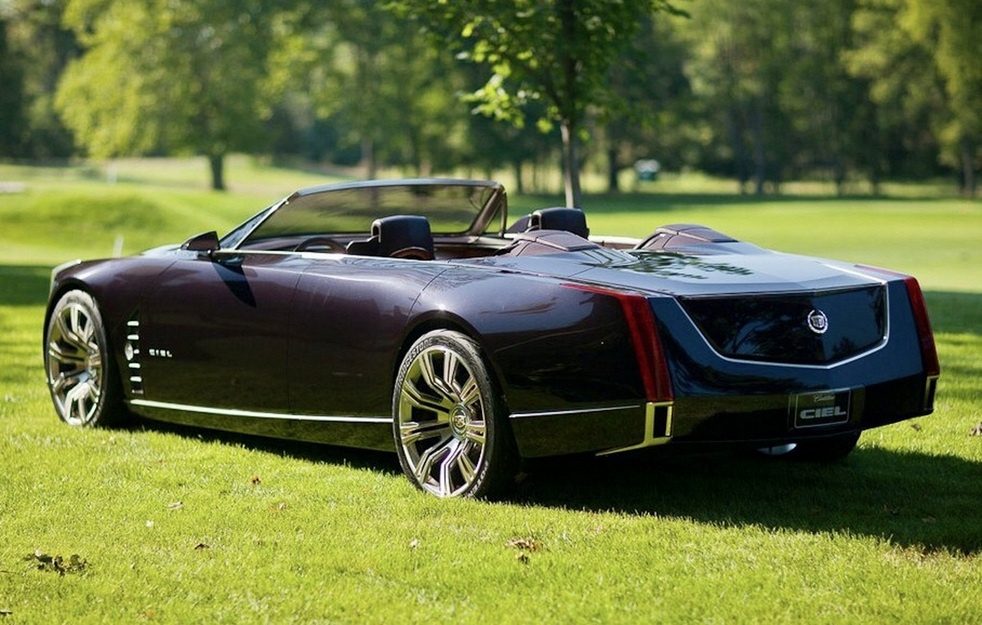 凯迪拉克ciel,一辆向往自由的敞篷车,除了延续钻石切割的风格外,把