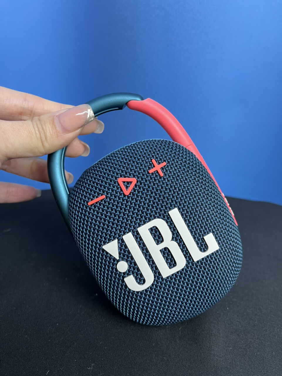 我个人有个兴趣爱好,就是喜欢"听歌" 979797 刚巧这款jbl clip4