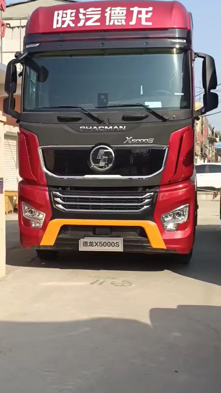 陕汽德龙x5000s,国六潍柴13升发动机,480马力法士特自动挡变速箱液缓